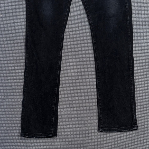 LIMITED TIME $5 ITEM!! Rue21 Men's Relaxed Black Jeans - Picture 3 of 6